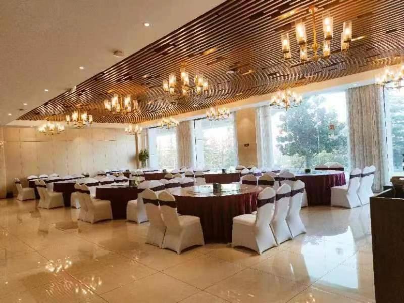 Huayin Huashan Xinghe International Hotel מראה חיצוני תמונה