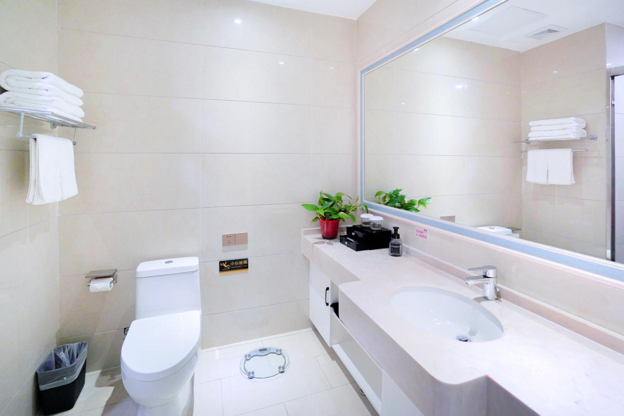 Huayin Huashan Xinghe International Hotel מראה חיצוני תמונה