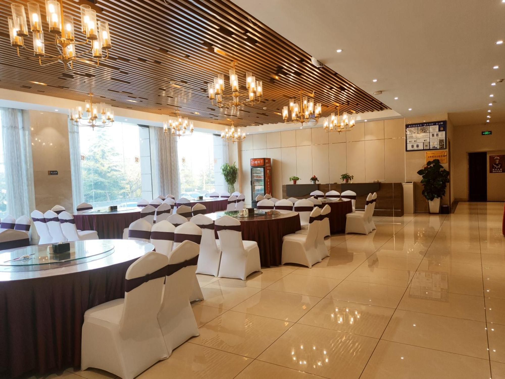 Huayin Huashan Xinghe International Hotel מראה חיצוני תמונה