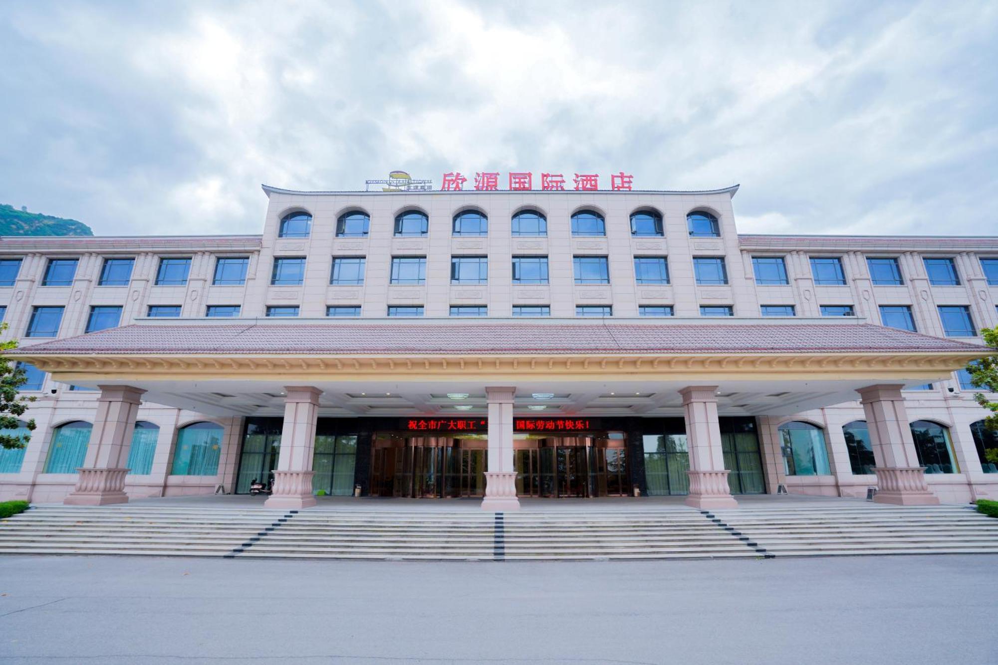 Huayin Huashan Xinghe International Hotel מראה חיצוני תמונה