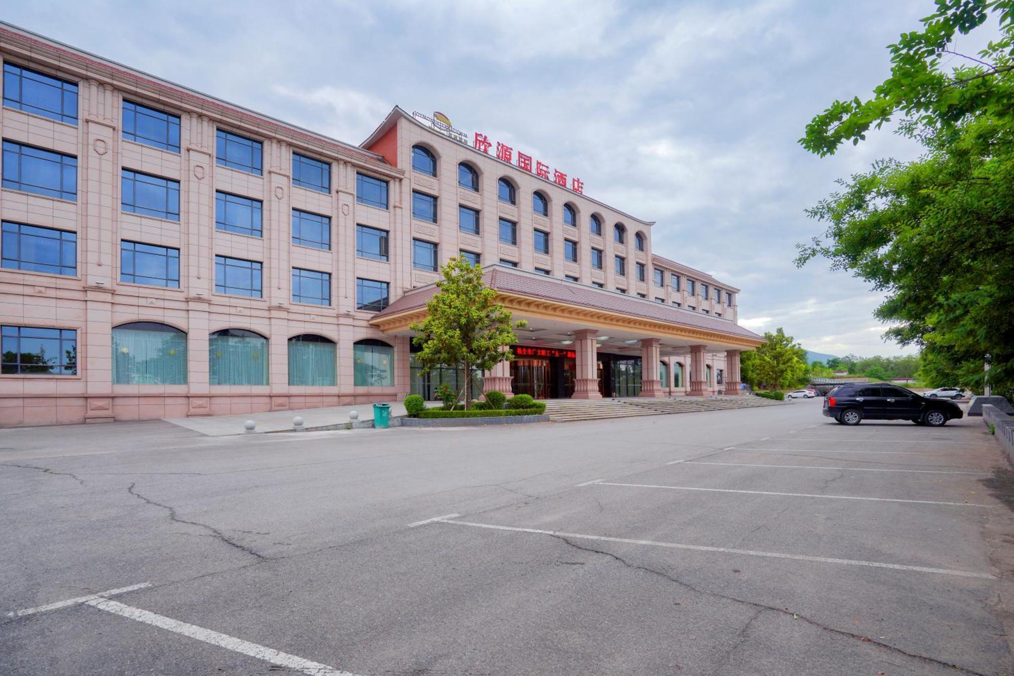 Huayin Huashan Xinghe International Hotel מראה חיצוני תמונה